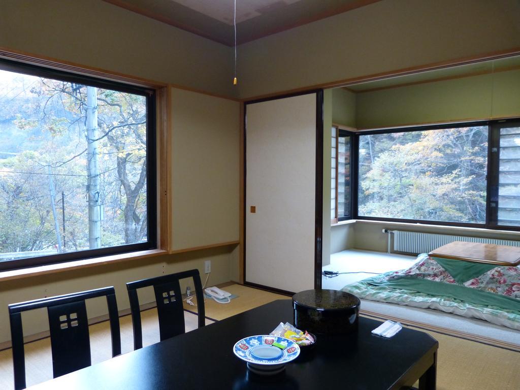 Hamaya Ryokan Nakanojo Eksteriør billede