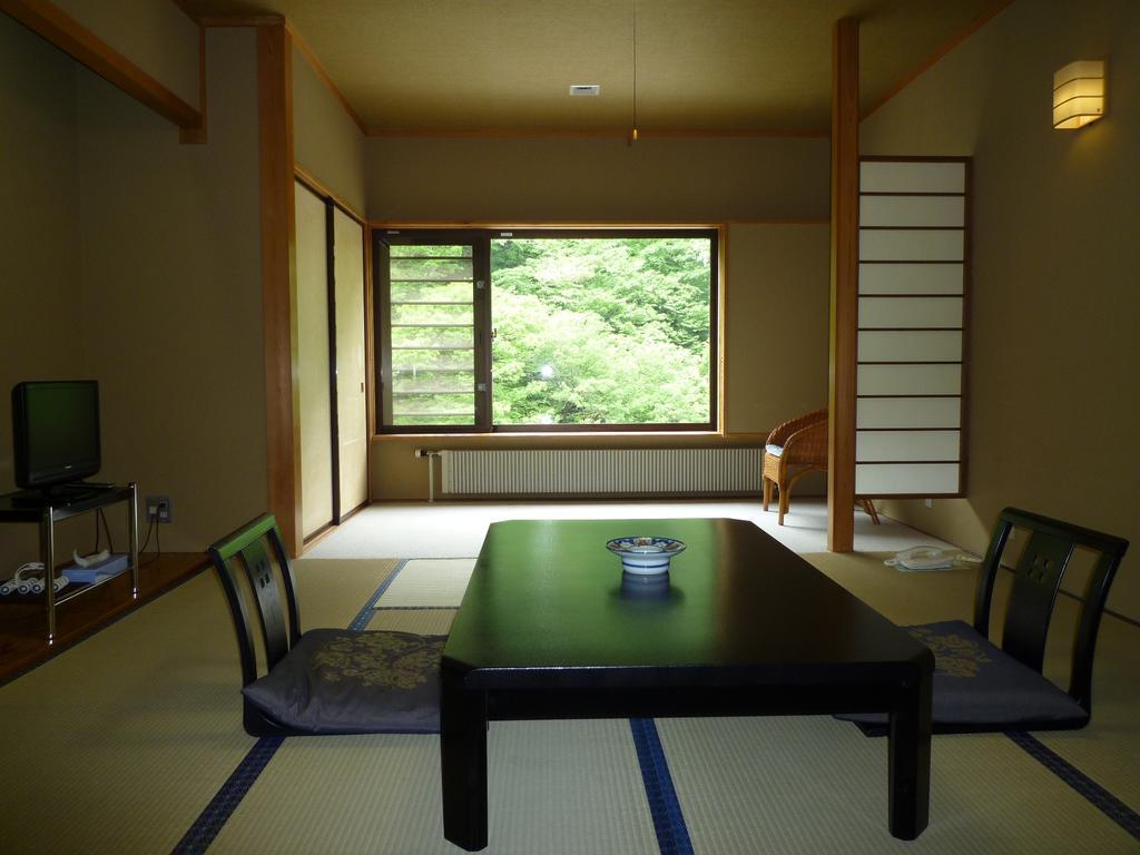 Hamaya Ryokan Nakanojo Eksteriør billede